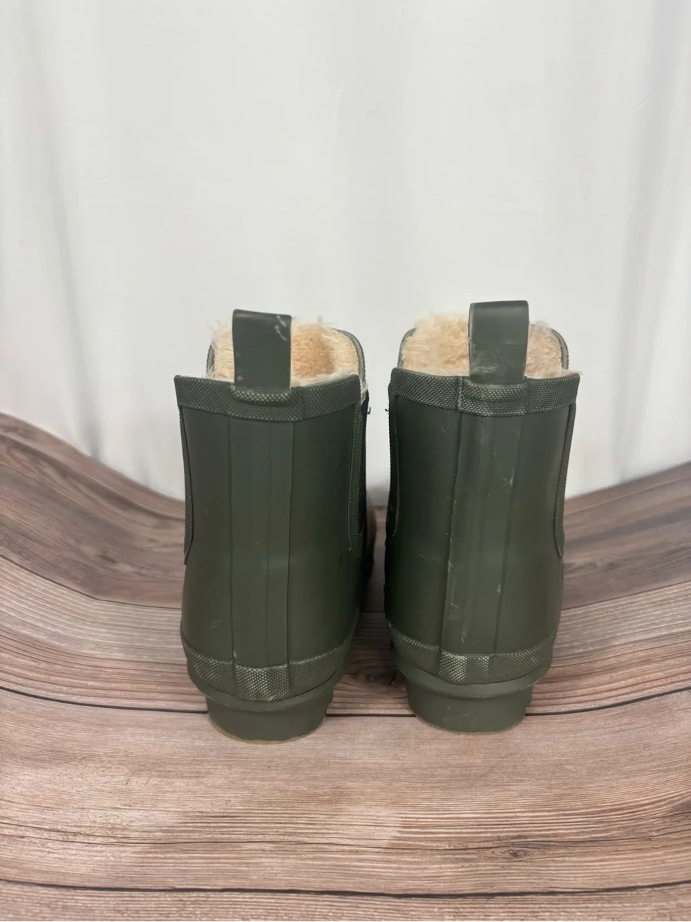 HISEA Olive Green Fleece-Lined Chelsea Rain Boots women’s size 7